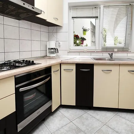 Apartment Lidija