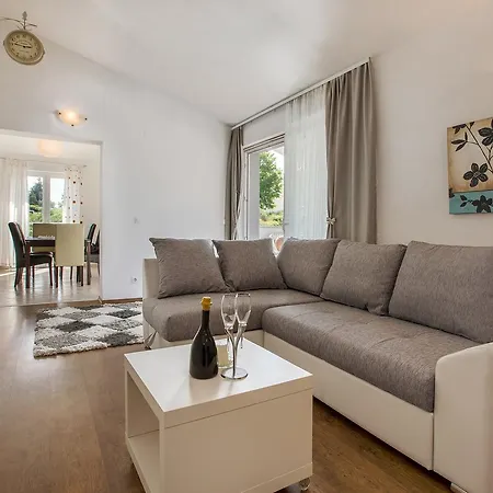 Lidija Apartamento Split