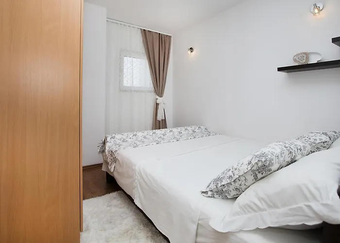 Apartman Lidija *